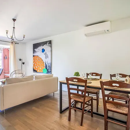 Vaugrenier Presidence By Interhome Apartment
